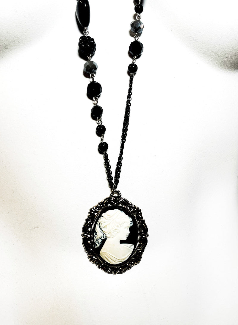 Marguerite Cameo Necklace