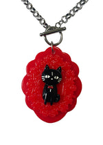 Retro Kitty Cameo Necklace